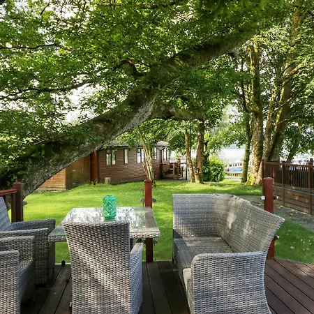 Tranquil Waters * 温德米尔