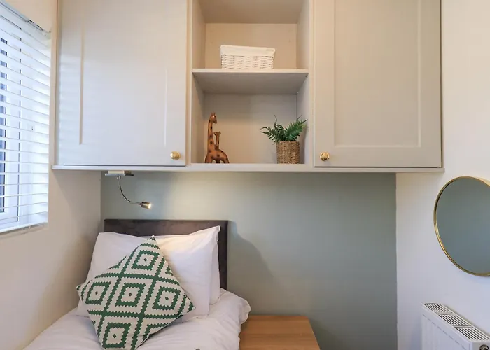 度假居 Tranquil Waters 温德米尔