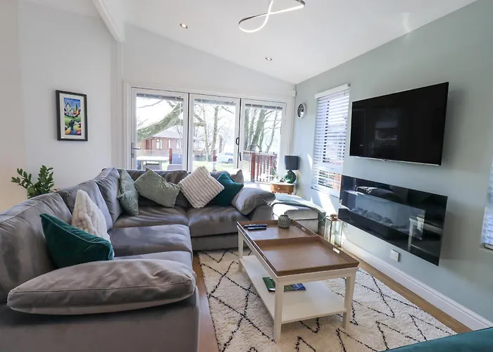 Tranquil Waters 温德米尔